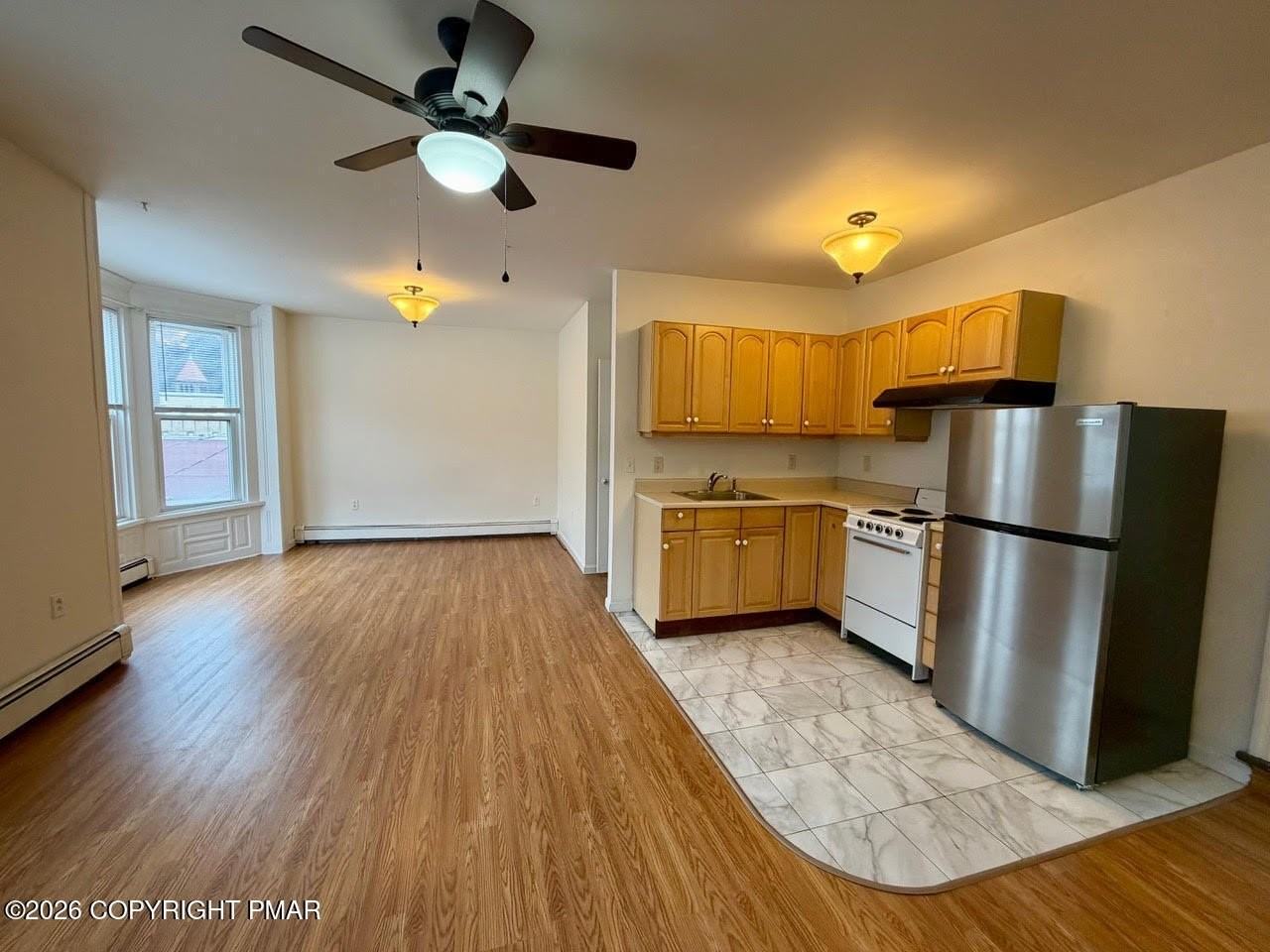 65 Race St Apt 3 - Photo 3 of 6