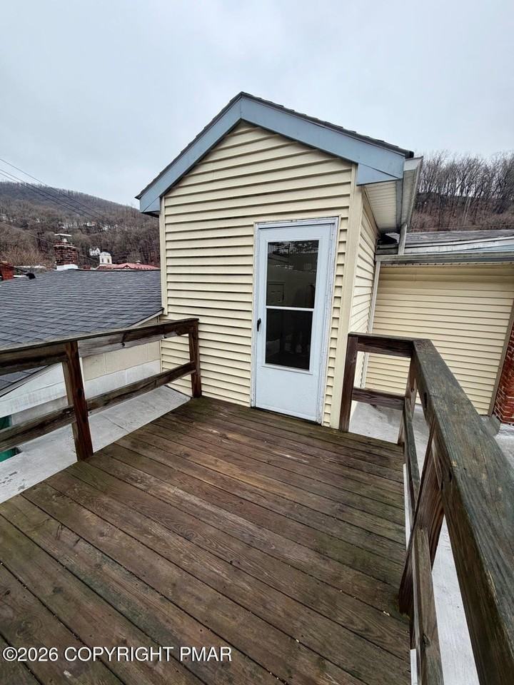 65 Race St Apt 3 - Photo 5 of 6