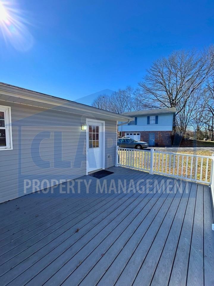 286 Gardenia Ave Nw - Photo 5 of 28