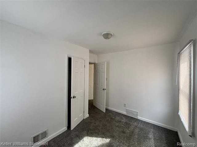 20245 Archdale St - Photo 7 of 11