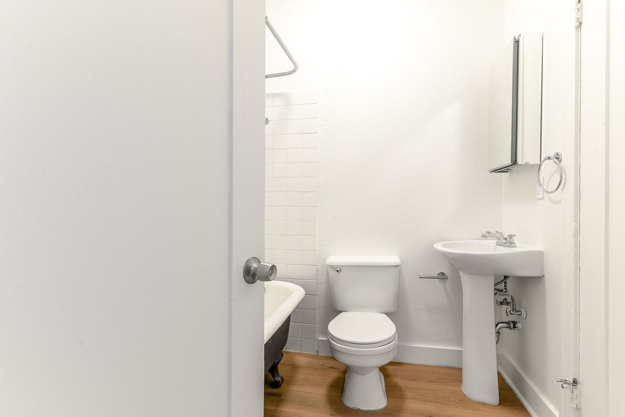 516 Ellis - Photo 7 of 11