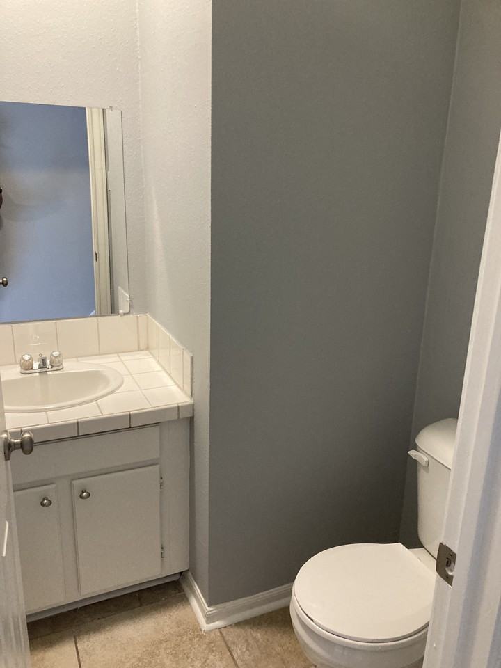 13715 Kenner Ave #D - Photo 7 of 15