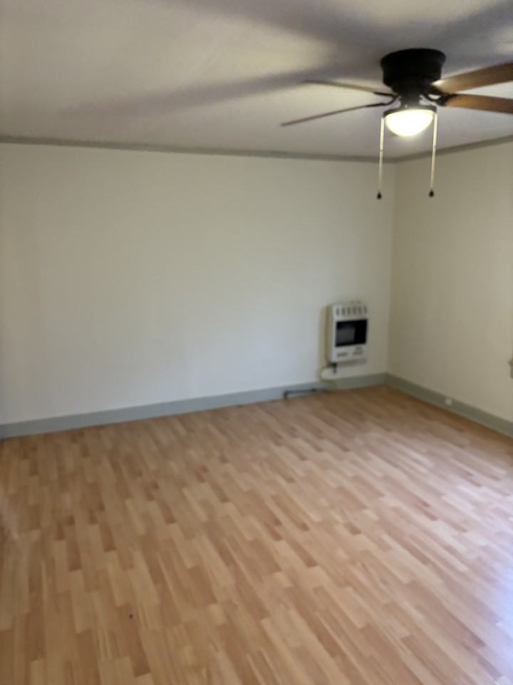 861 Arlington Ave #3