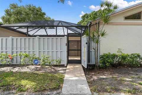 8912 Thumbwood Cir - Photo 2 of 20