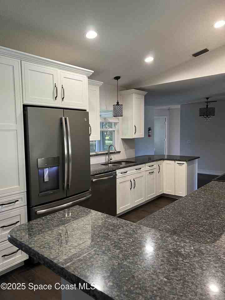 497 Forgal Ave Ne - Photo 7 of 7