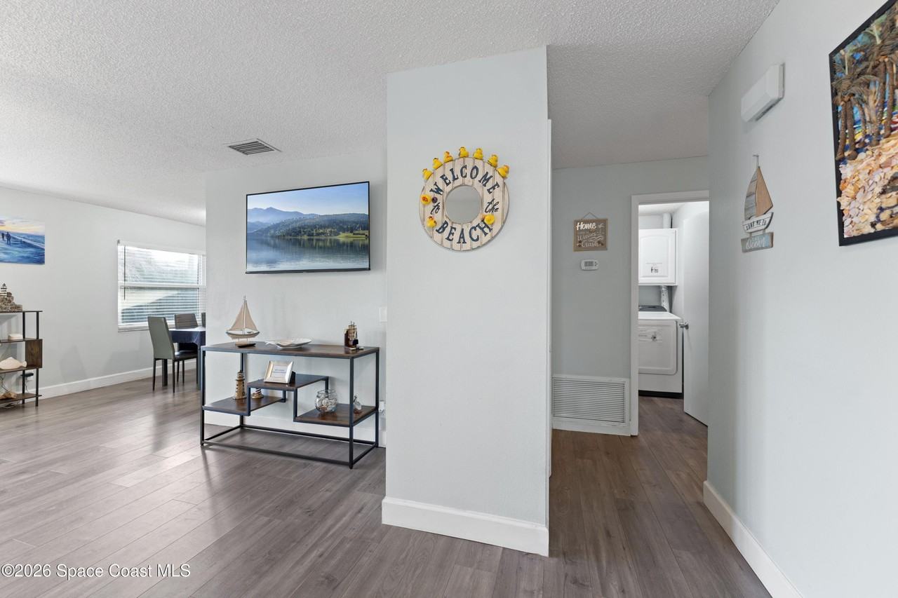 255 Ocean View Ln Apt A - Photo 3 of 23