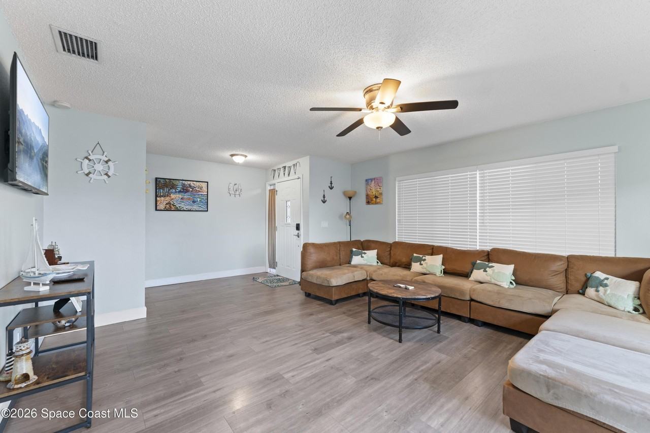 255 Ocean View Ln Apt A - Photo 5 of 23