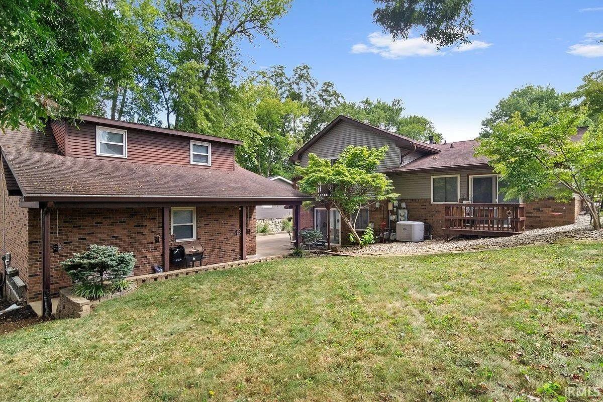 506 Adams St #C - Photo 2 of 12