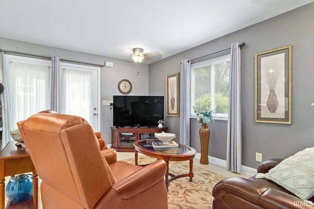 506 Adams St #C - Photo 6 of 12