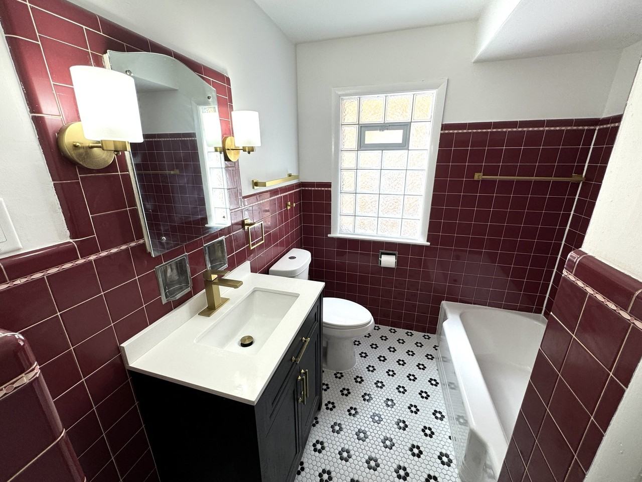 8625 W Burleigh St - Photo 3 of 9