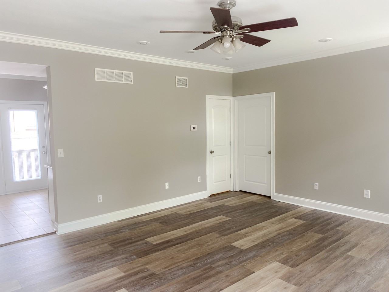 1137 Unity Dr - Photo 6 of 40