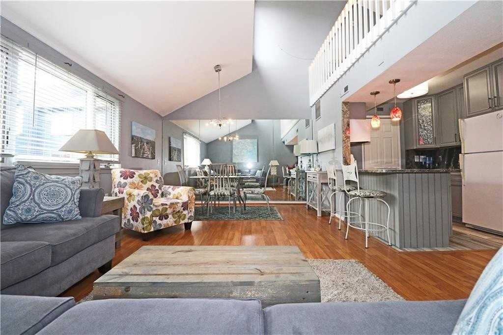 303 Swans Wharf Row - Photo 7 of 24