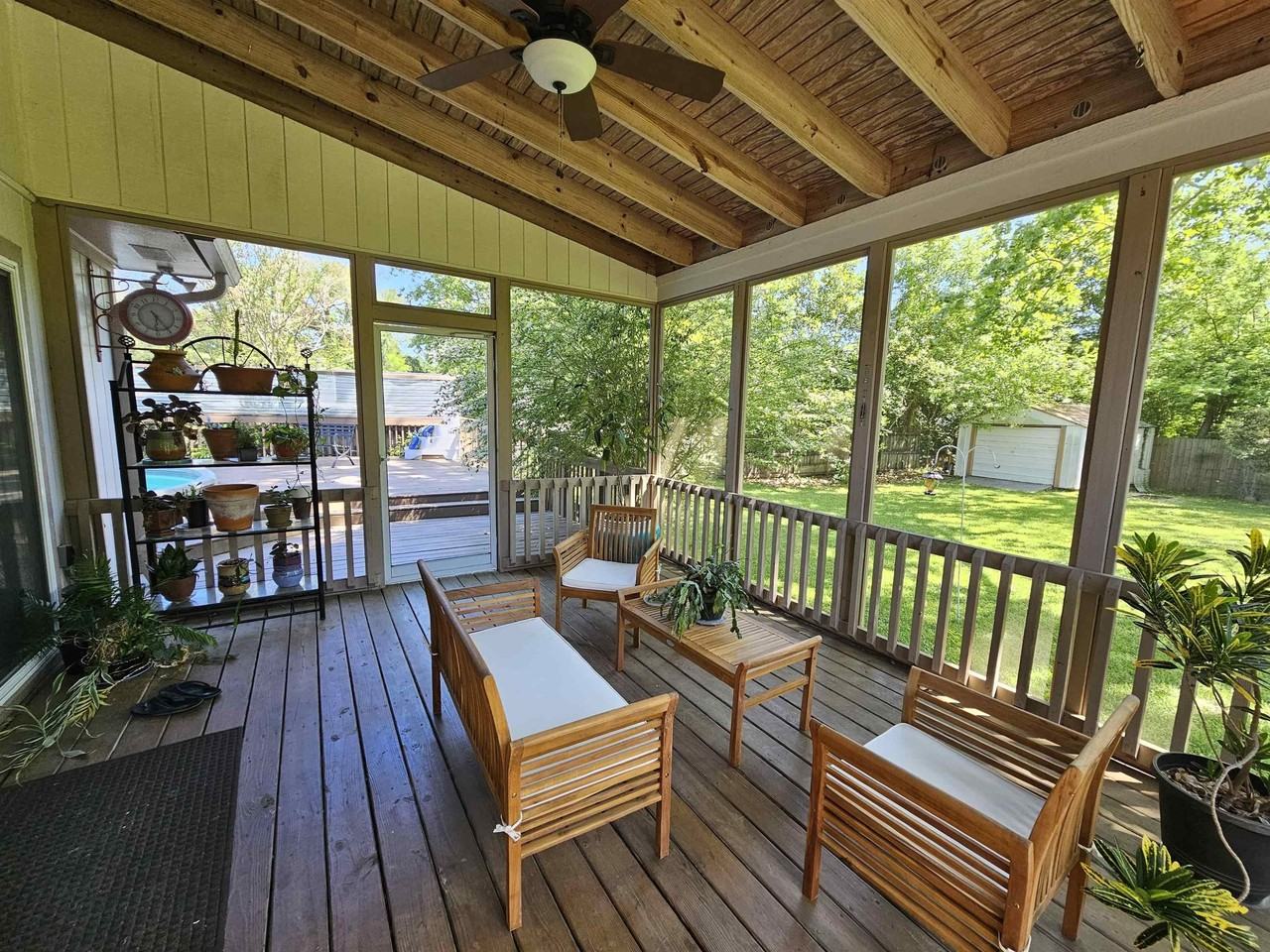 2517 Clara Kee Blvd - Photo 2 of 15