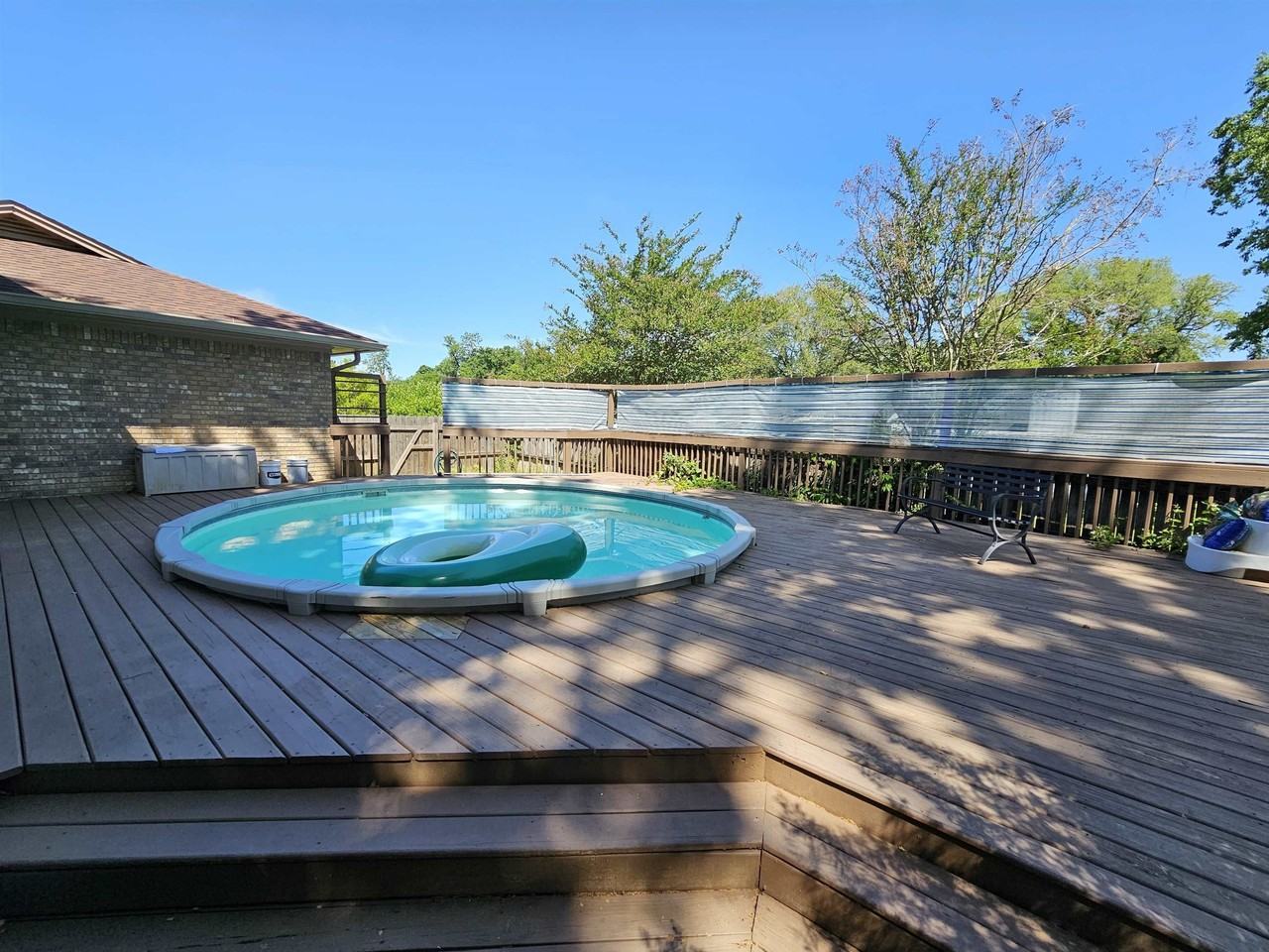 2517 Clara Kee Blvd - Photo 3 of 15