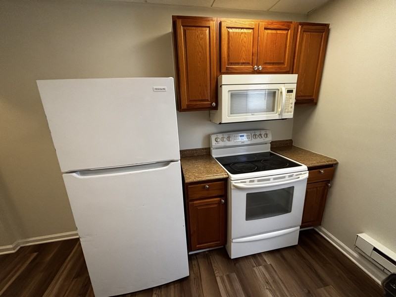 667 Green St #4 - Photo 5 of 9