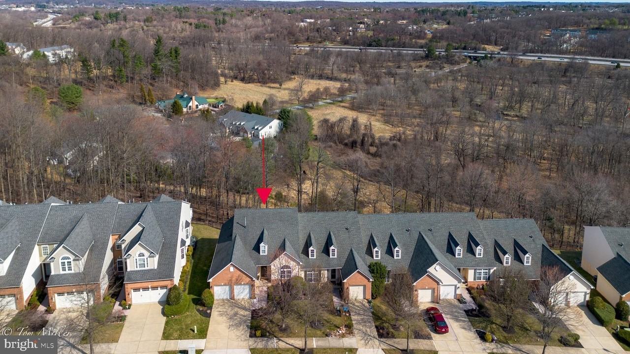 8330 Meadowsweet Rd Unit 8330 - Photo 3 of 9