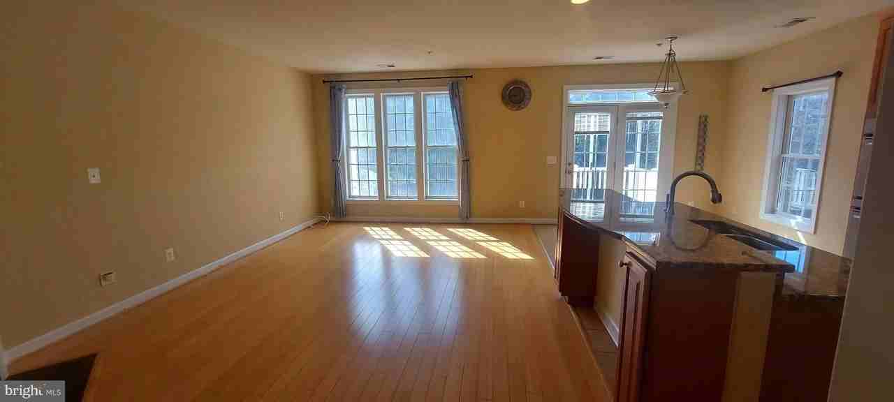 575 Odendhal Ave Unit 575 - Photo 3 of 25