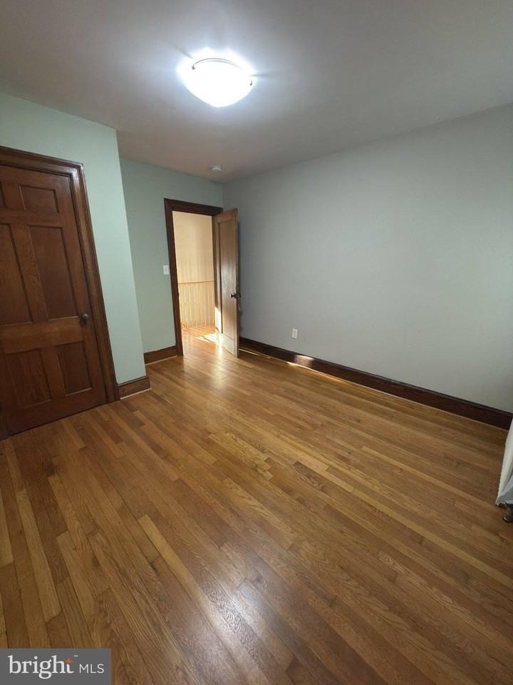 807 Richmond Ave - Photo 7 of 20