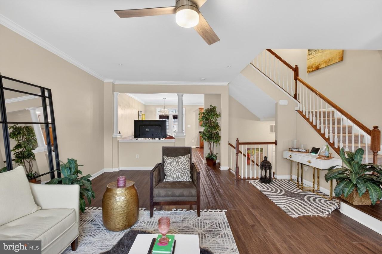 2121 Congresbury Pl - Photo 3 of 44