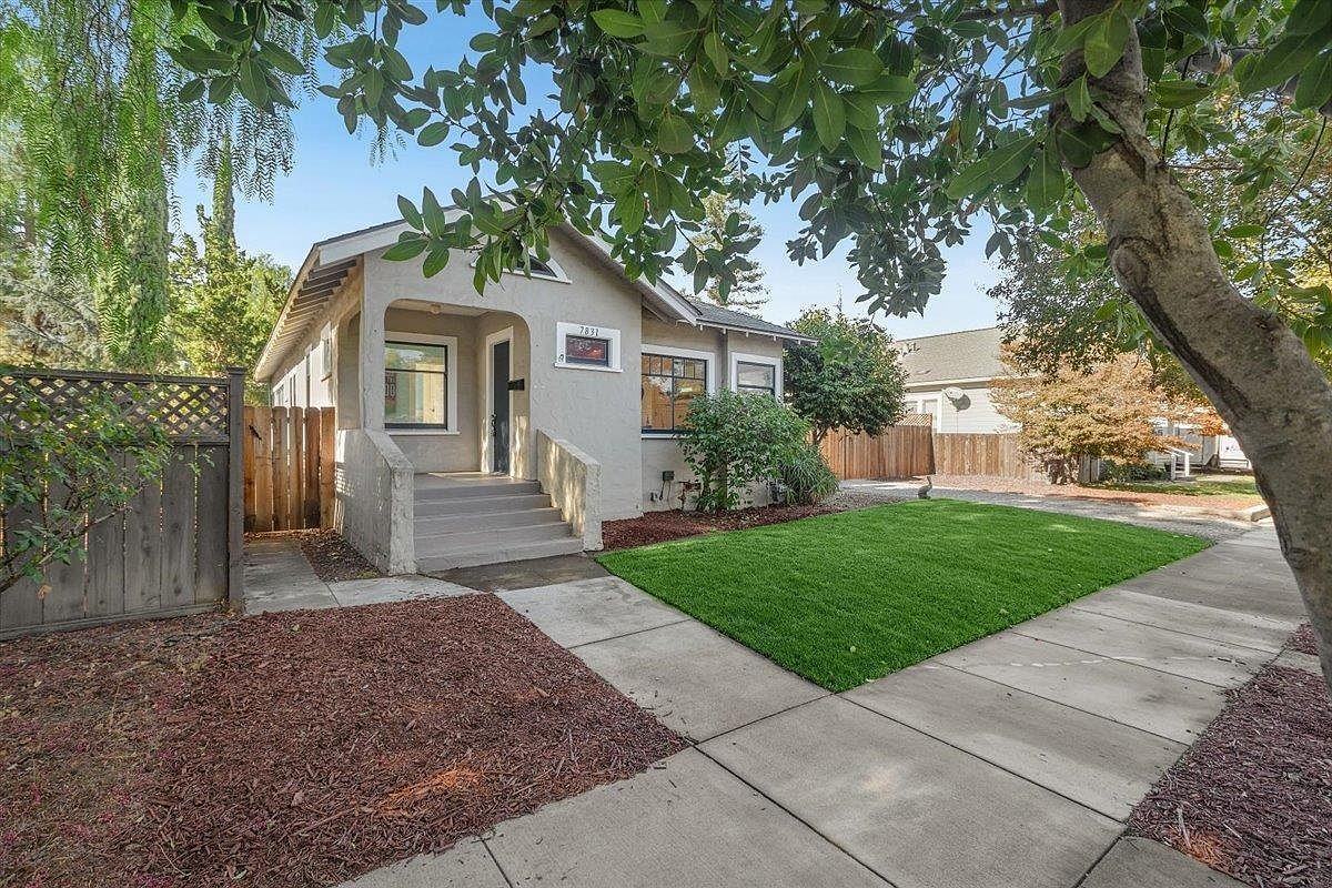 7831 Eigleberry St - Photo 3 of 19