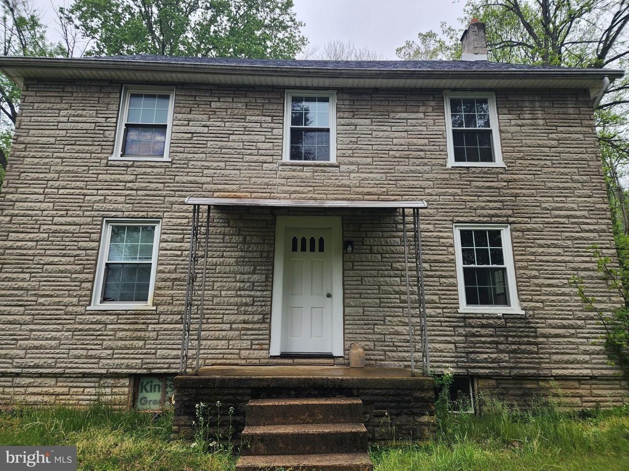 2 STEIDLER Lane unit: Front - Photo 6 of 8