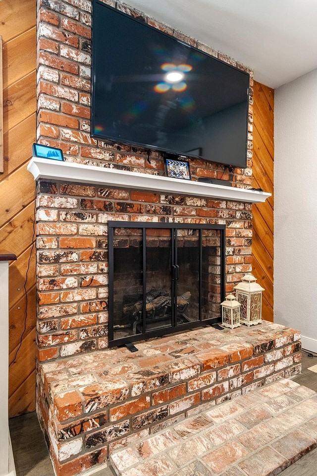 1741 Mccomb Ave - Photo 7 of 26