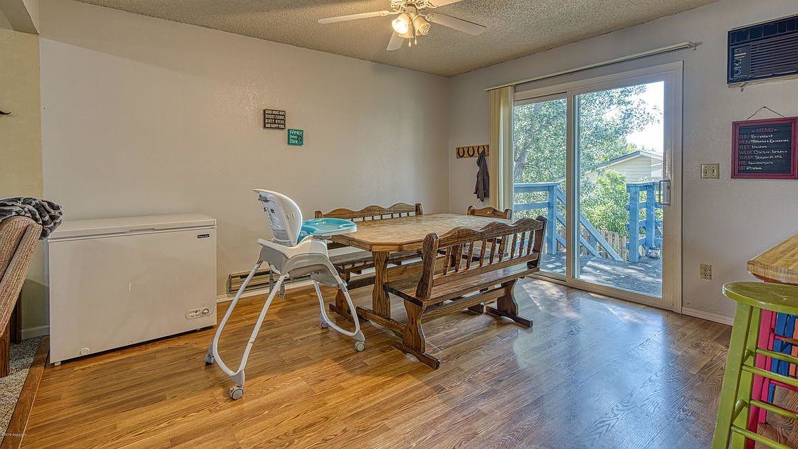 300 E Laurel St - Photo 6 of 18