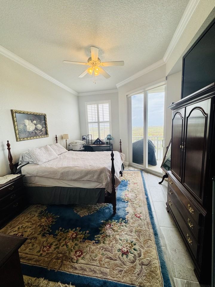 5 Riverwalk Dr #602 - Photo 7 of 14