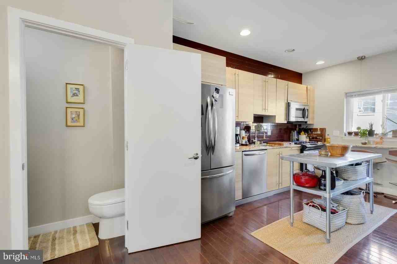 221 W Girard Ave Apt 2 - Photo 7 of 22