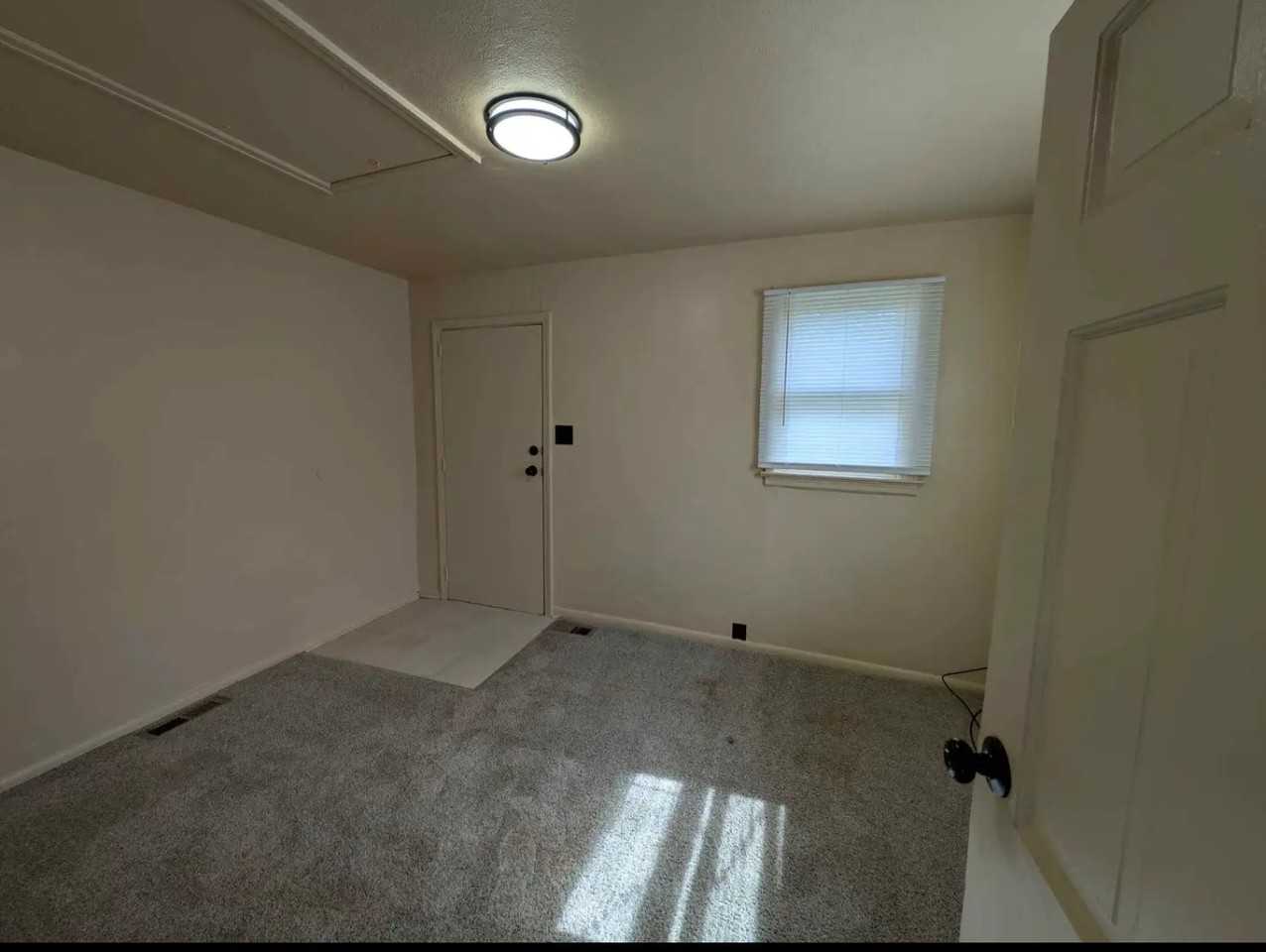 501 School St - Photo 7 of 7