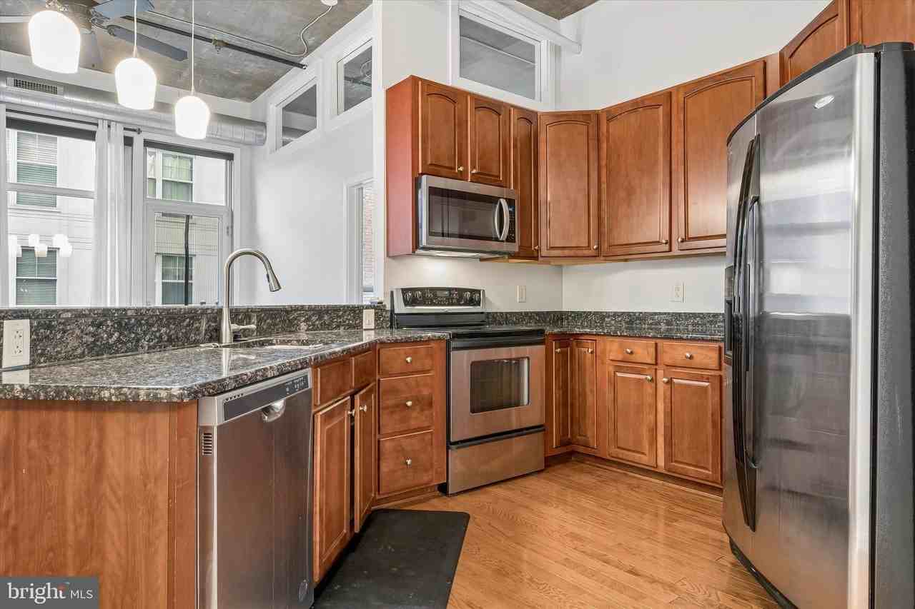 113 N Bread St #3D2 - Photo 4 of 15