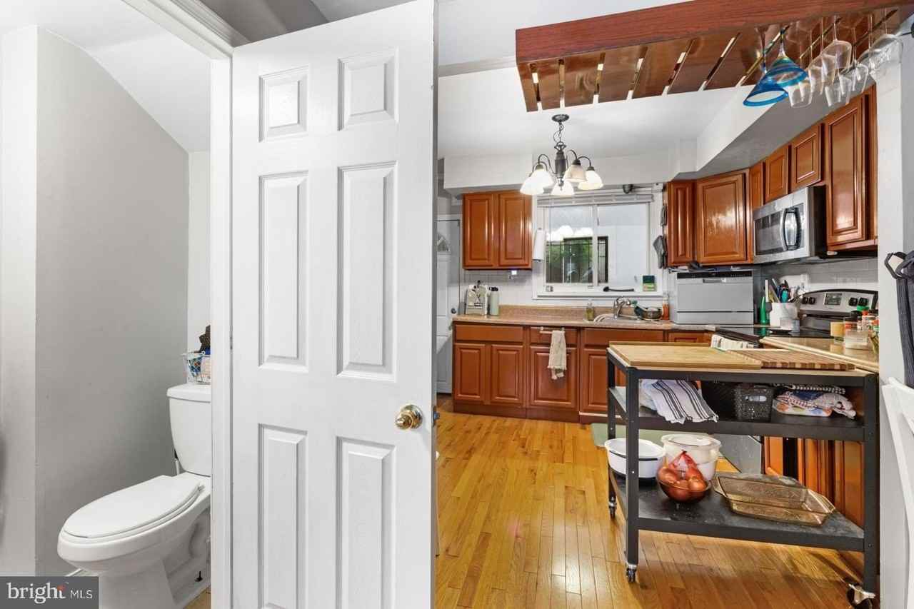 633 Hoffman St - Photo 5 of 20