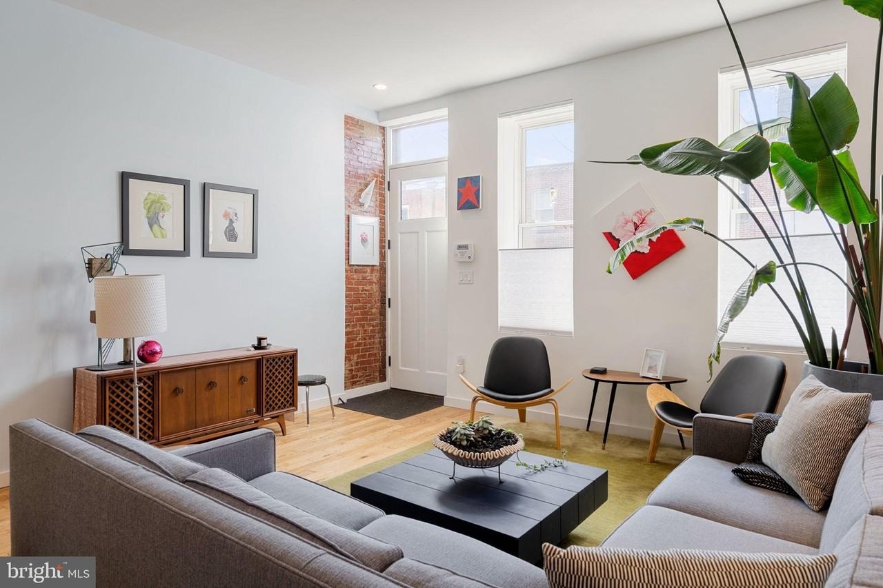 1705 Wharton St - Photo 2 of 50