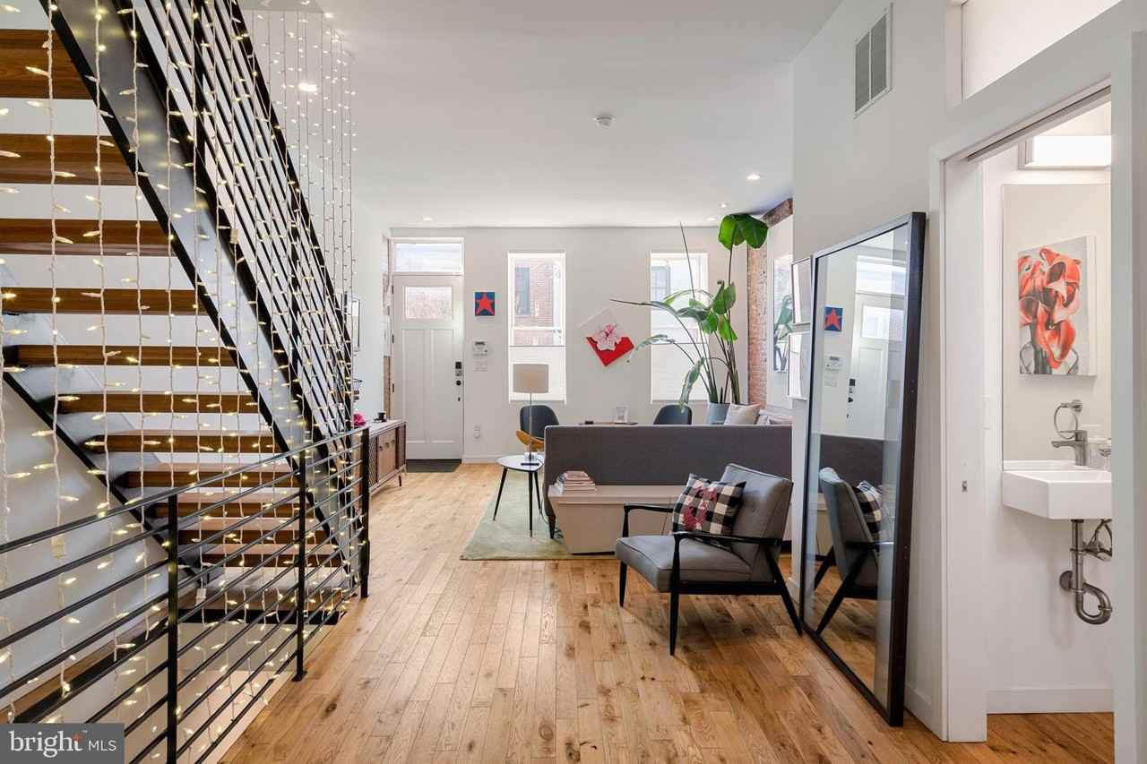 1705 Wharton St - Photo 7 of 50