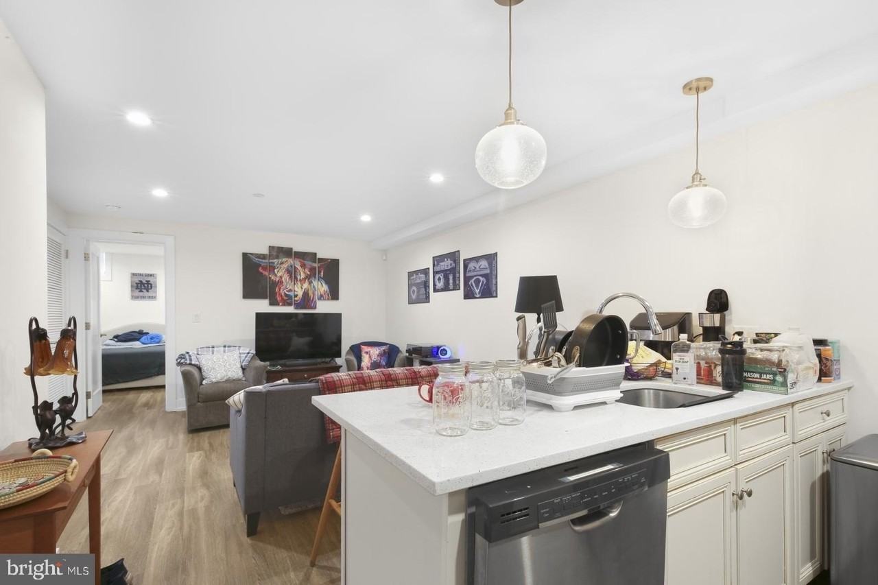 2013 Mount Vernon St Unit A - Photo 4 of 15