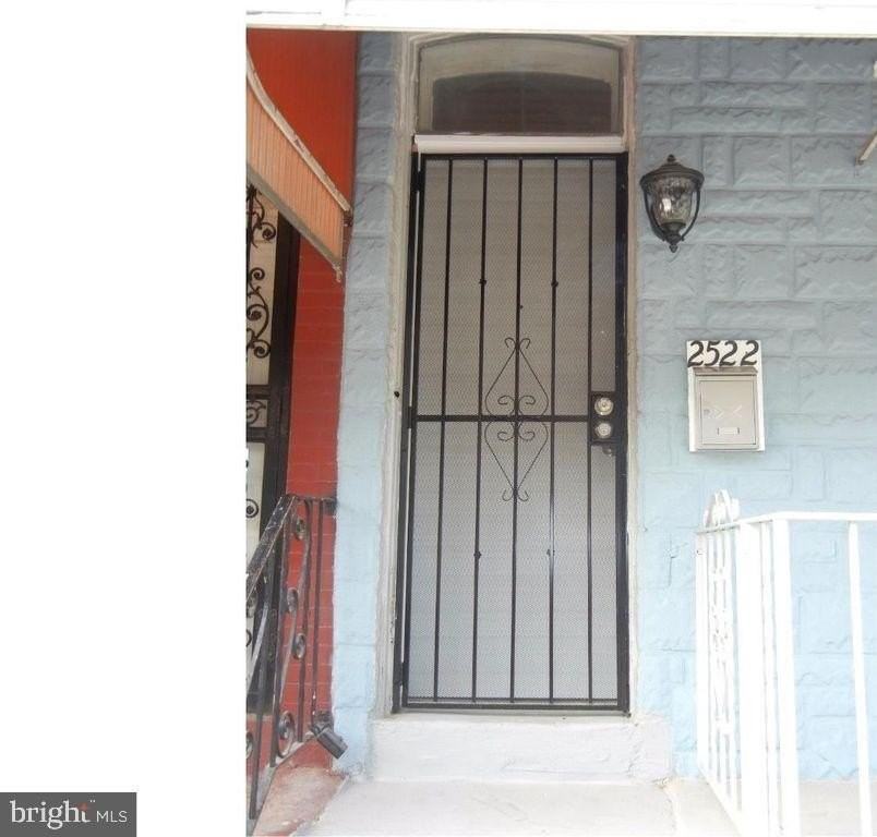 2522 W Montgomery Ave - Photo 2 of 20