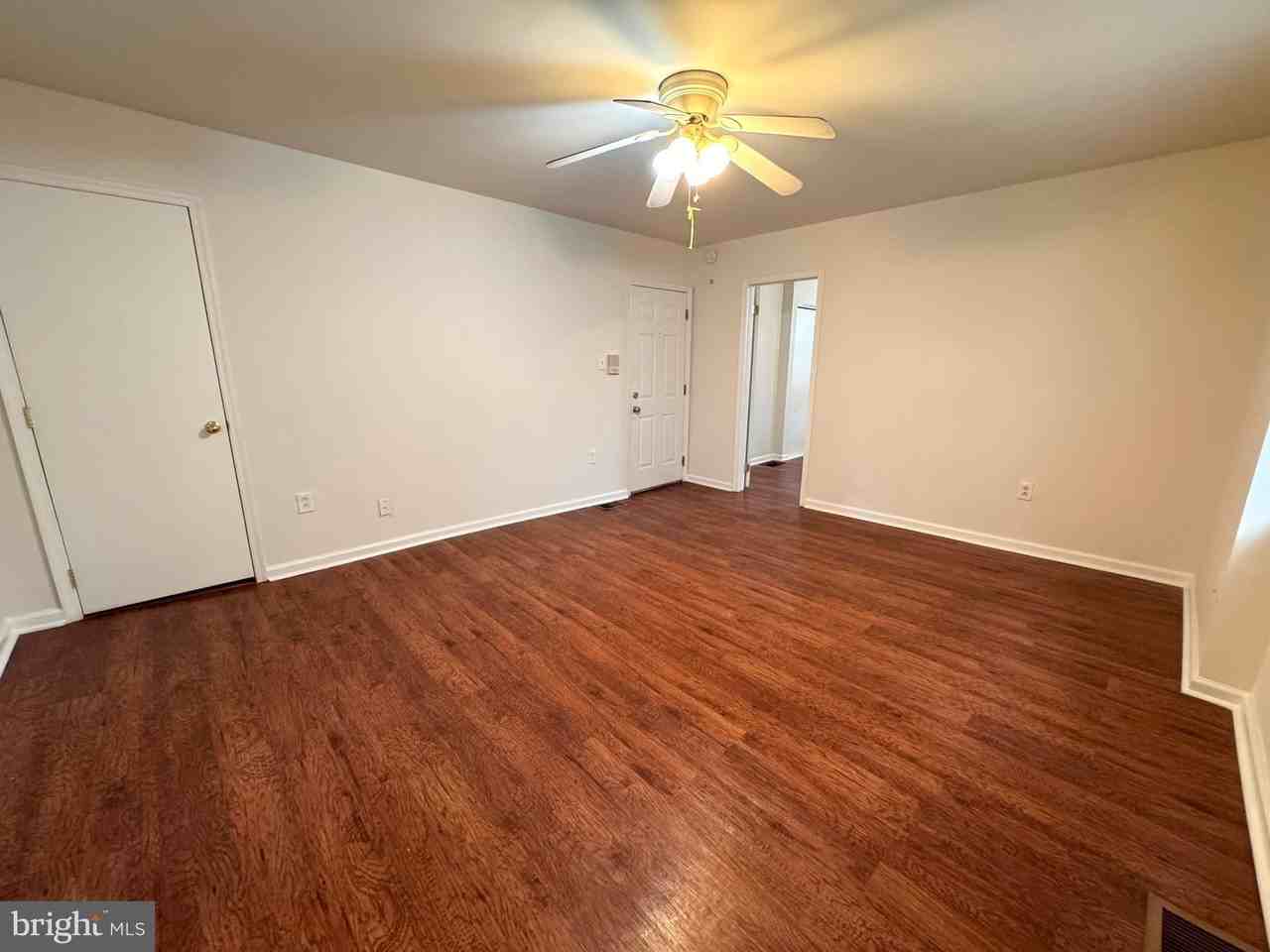 4444 Richmond St Apt 1s - Photo 4 of 13