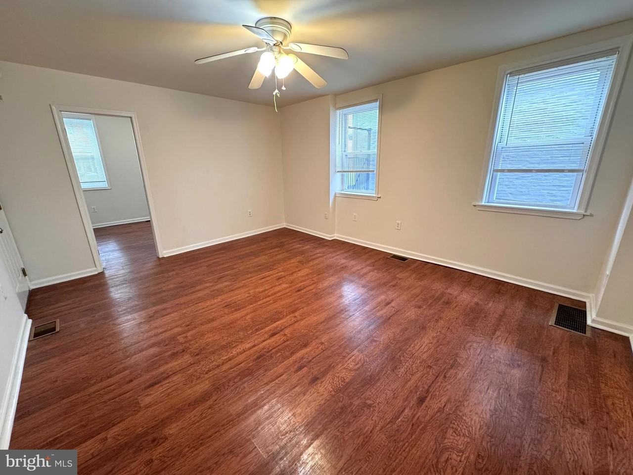 4444 Richmond St Apt 1s - Photo 5 of 13