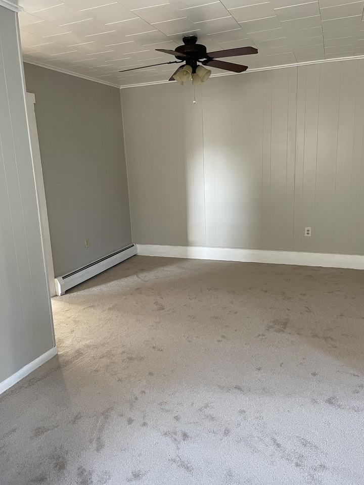 303 N 3rd St - Photo 5 of 7