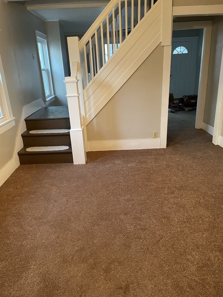 305 N 3rd St - Photo 4 of 6