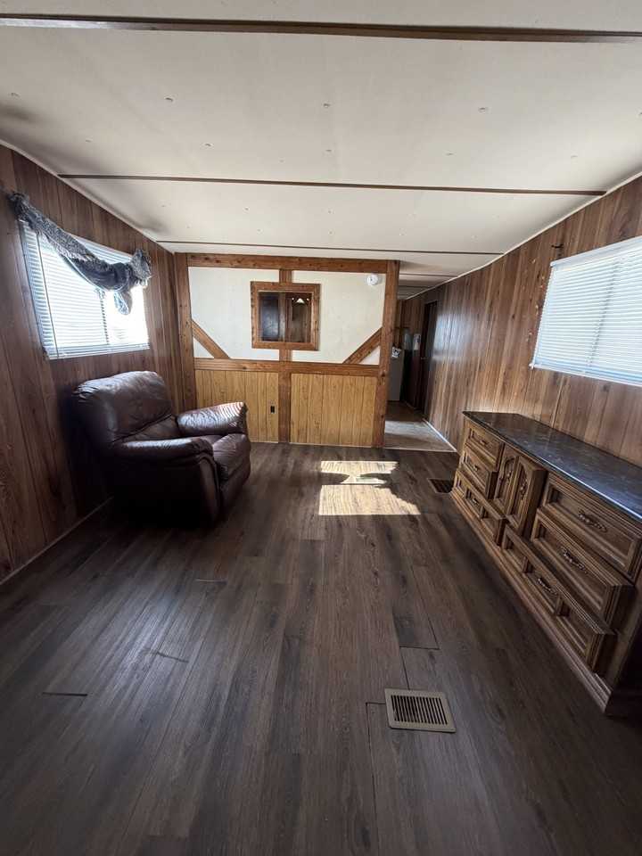 918 Elm St #B - Photo 3 of 6