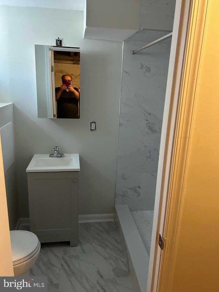 2511 N 31st St - Photo 2 of 10