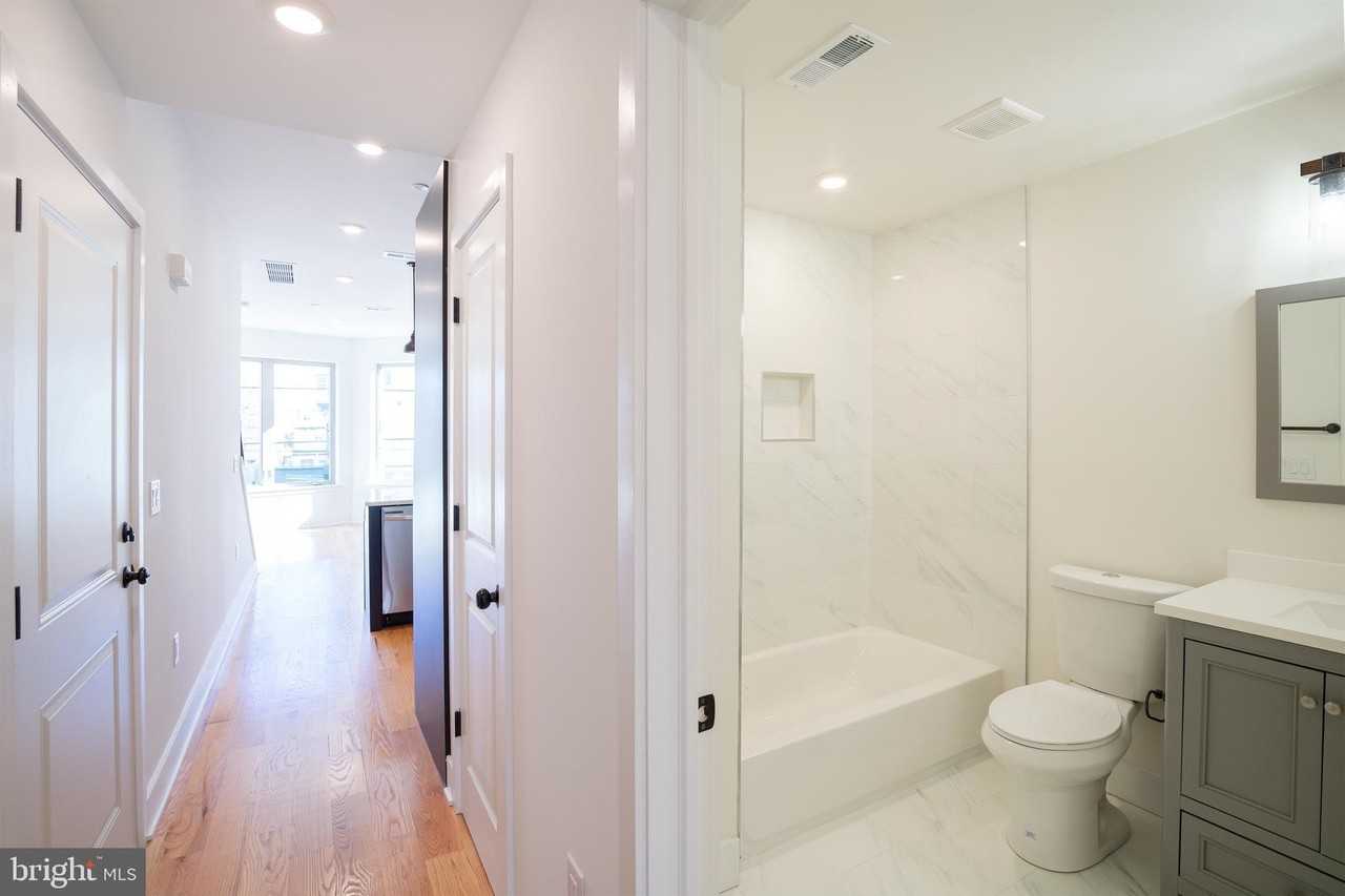 2022 N 5th St Apt 2 - Photo 6 of 23