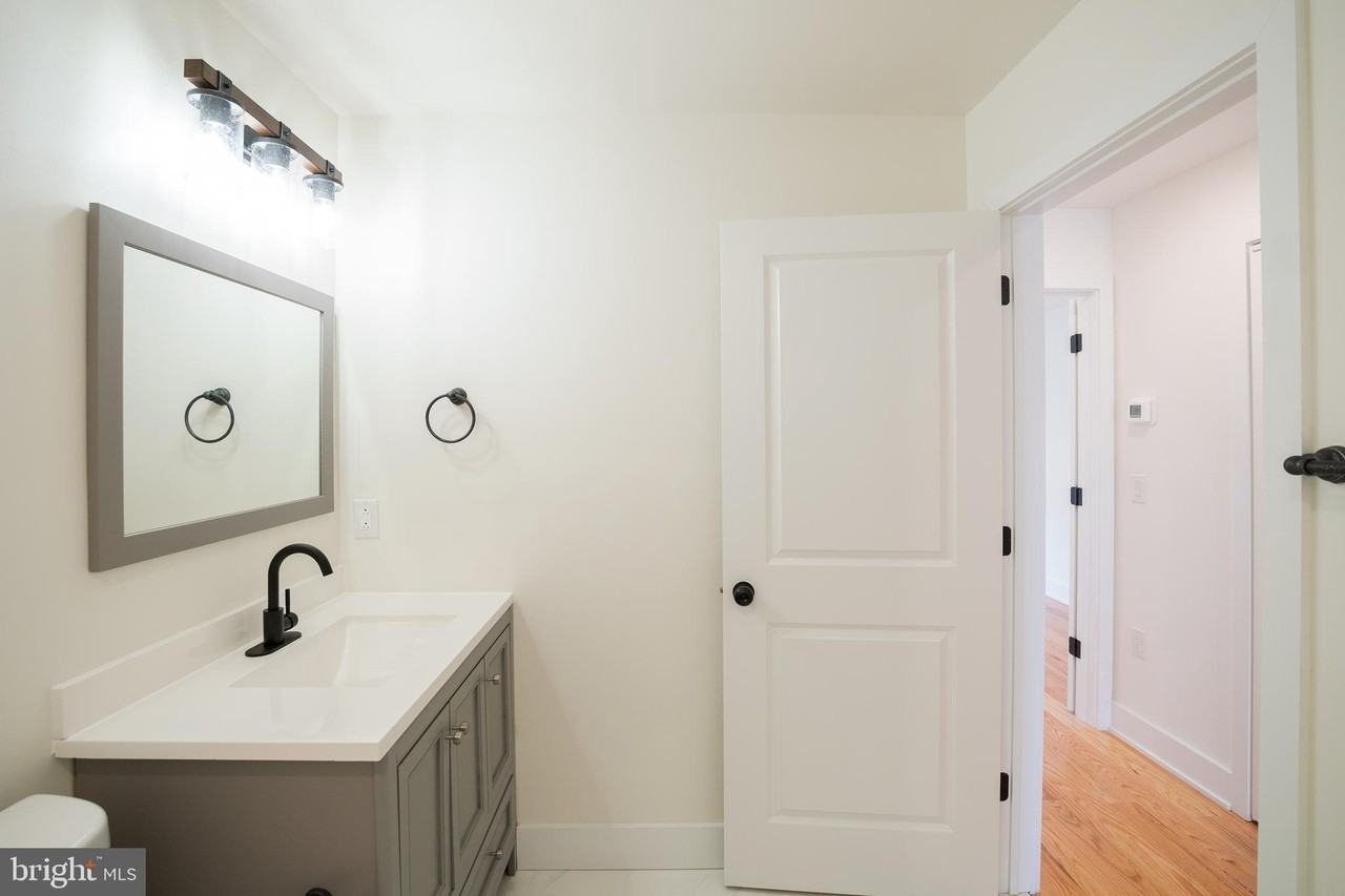 2022 N 5th St Apt 2 - Photo 7 of 23