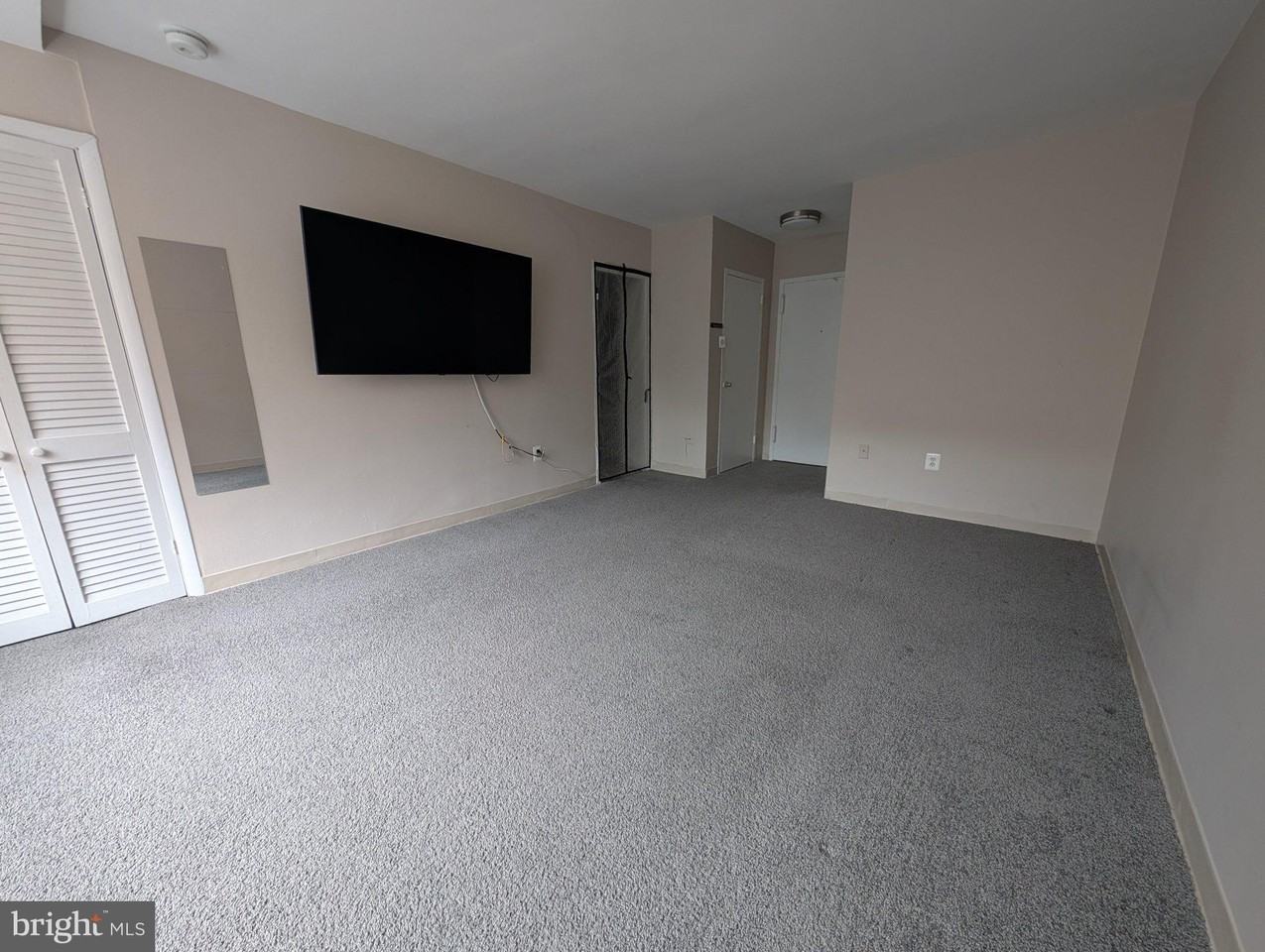 1111 Arlington Blvd #429 - Photo 4 of 18