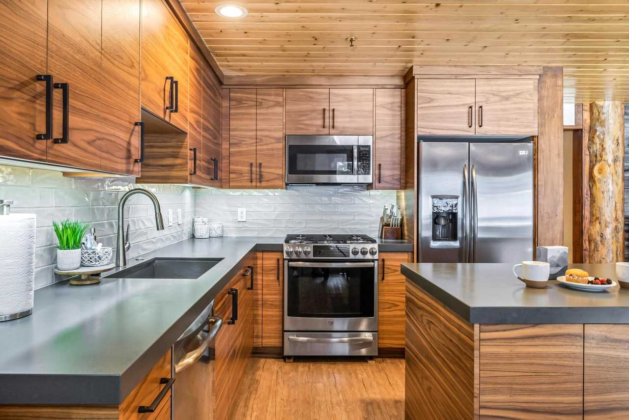 7447 Royal St E #102 - Photo 7 of 19