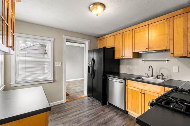 763 Wilder St - Photo 2 of 17