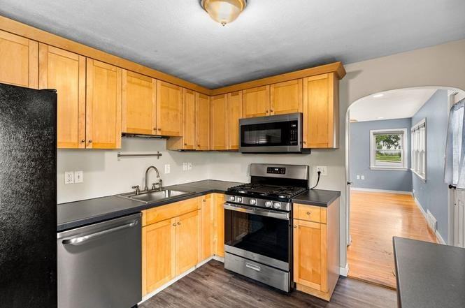 763 Wilder St - Photo 5 of 17