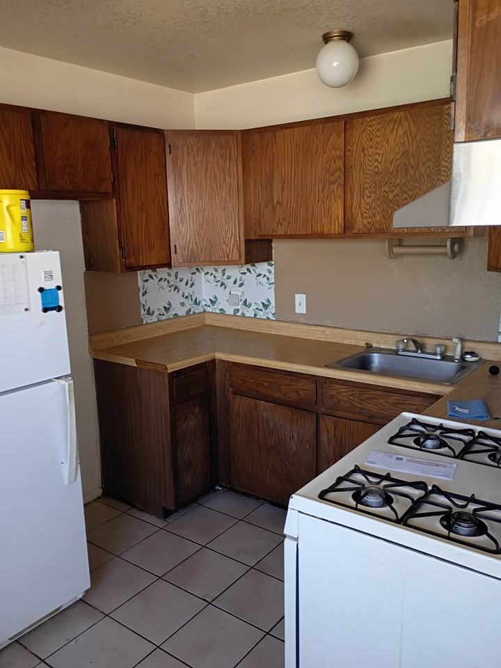 3608 Edgar Park Ave - Photo 2 of 2