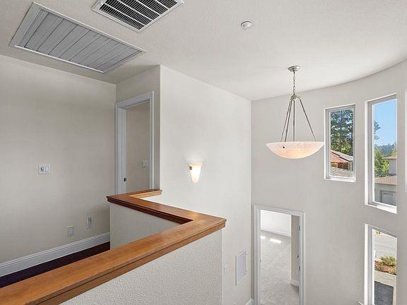 236 Sunset Ave - Photo 2 of 5